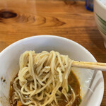 ロ麺ズ - 和え玉の麺をつけても美味