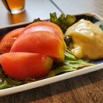 とんかつ 王龍 - 冷やしトマト
