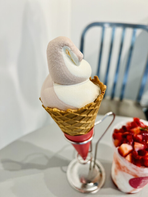 Cafe 17/F Ice Cream Parlor 浅草新仲見世店 （カフェ エフブン