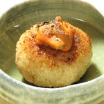 Grilled sea urchin rice balls