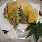 割烹 伊とう - 野菜の天ぷら盛り合せ