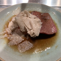 USHIGORO S. GINZA - トリュフと牛フィレのすき焼き