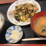 まるけん食堂 - ナス炒め定食