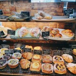 ベッカライサカツジ - デニッシュが沢山