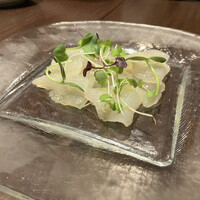 IMPASTO - 前菜　ヒラメのカルパッチョ