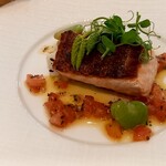 S'allier - 魚　サーモンのポワレ