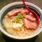 gorou - 豚マッチョらぁ麺750円