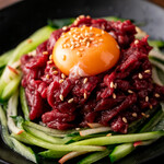 大人気！桜ユッケ