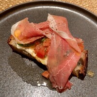 mon atelier - ブルスケッタの生ハム 割と塩分強め
