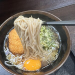 峠の蕎麦 - 月見蕎麦大盛り＋春菊天＋コロッケリフトアップ！