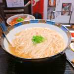 神楽 海老で鯛を釣る麺堂 - 