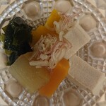 松喜 - 高野豆腐と冬瓜の炊き合わせを冷たくしたモノ こちらも素材を生かすギリギリの味付け