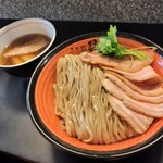 らぁ麺 飛鶏 - 黒豚とシマアジのつけそば