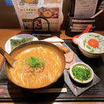 神楽 海老で鯛を釣る麺堂 - 