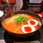 神楽 海老で鯛を釣る麺堂 - 