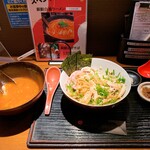 神楽 海老で鯛を釣る麺堂 - 