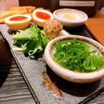 神楽 海老で鯛を釣る麺堂 - 