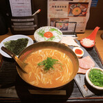 神楽 海老で鯛を釣る麺堂 - 