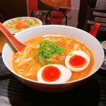 神楽 海老で鯛を釣る麺堂 - 