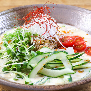 もっちもち自家製うどんは必食☆合わせ出汁が良い味出してます♪