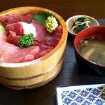 宅配弁当・食堂 たばご屋 - 赤身とトロがいっぱい!