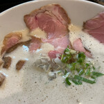 麺～leads～なかの - TORI白湯らーめん チャーシュートッピング