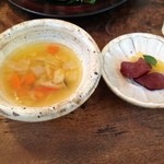 YATSUDOKIYA CAFE - 野菜たっぷりのスープと梨のコンポート