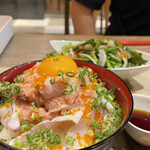 Umai Sengyoto Gabunomi Wain Sakana Gyangu - BONBURIメニューはサラダ、スープ、ドリンクになります、前菜盛り付いて来ないので前菜目当てだったら要注意