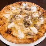 Pizzeria Ohsaki  - 豚バラ肉のコンフィ、塩レモン、リコッタ、モッツァレラ