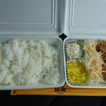 鶏笑 - 料理写真:からあげ弁当(モモ+ムネ) 4個入