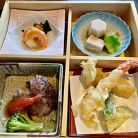 御影蔵 丸ビル - 季節のお弁当