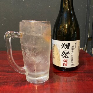 《獺祭燒酒Highball》等豐富的飲料!還有季節限定的日本酒◎