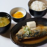 Miso boiled mackerel set meal