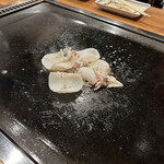 いっつぁん - ちびヤリイカの鉄板焼