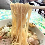 中華そば志のぶ支店 - このスレンダー自家製麺が好き！