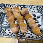 鳥よし - もも。