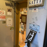 トレ ガッティ - 