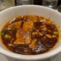 個室中華 頤和園 溜池山王店 - 