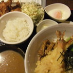 玉家 - カレーつけうどんに唐揚げセット