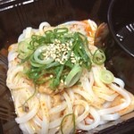 なか卯 - 冷やし坦々うどん☆
            
            なか卯侮り難し！結構ピリ辛でうまいです！(๑´ڡ`๑)