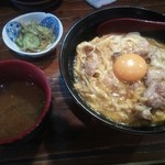 鳥の王様 - とろ～りたまごの親子丼￥８００