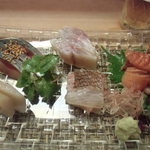 すし処 みや古分店 - お造り盛りあわせ・ごま鯖、鯵、明石鯛昆布〆、平貝、赤貝
