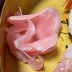 寿司一代 - 『お好み生寿司8貫』のガリ