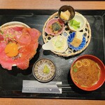 Kajuaru Kappo Tsukusi - 漬けマグロマウンテン丼の定食