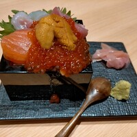 和食 いぶり別邸 新橋店 - うにといくらのミニ海鮮丼880円