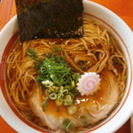 濃口醤油ラーメン（真上から）