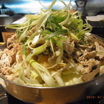 肉なべ肉少ないめ