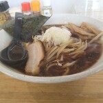 らぁ麺屋 足立商店 - たけ次郎（横から）