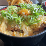 香の川製麺 - カツ丼(卵・ネギ乗せ)