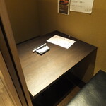 BOSTONグリル - 席に案内された